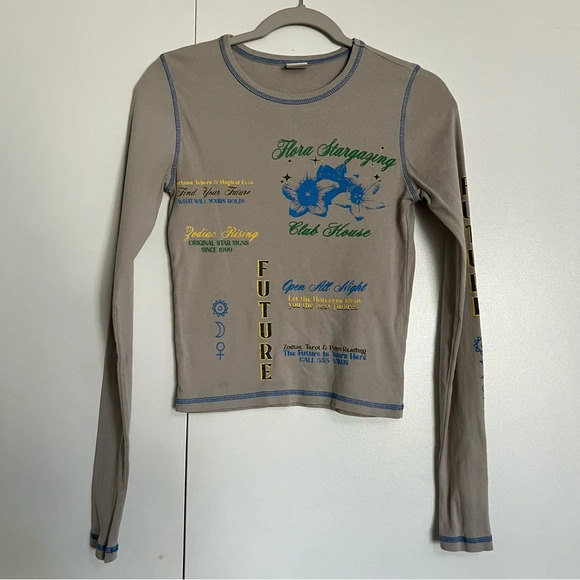 Urban Outfitters Floral Stargaze Clubhouse Long Sleeve Cropped Tee size small - Picture 11 of 12